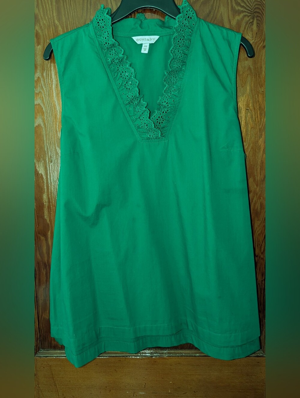 Crown & Ivy Kelly Green Sleeveless Top Size XXL